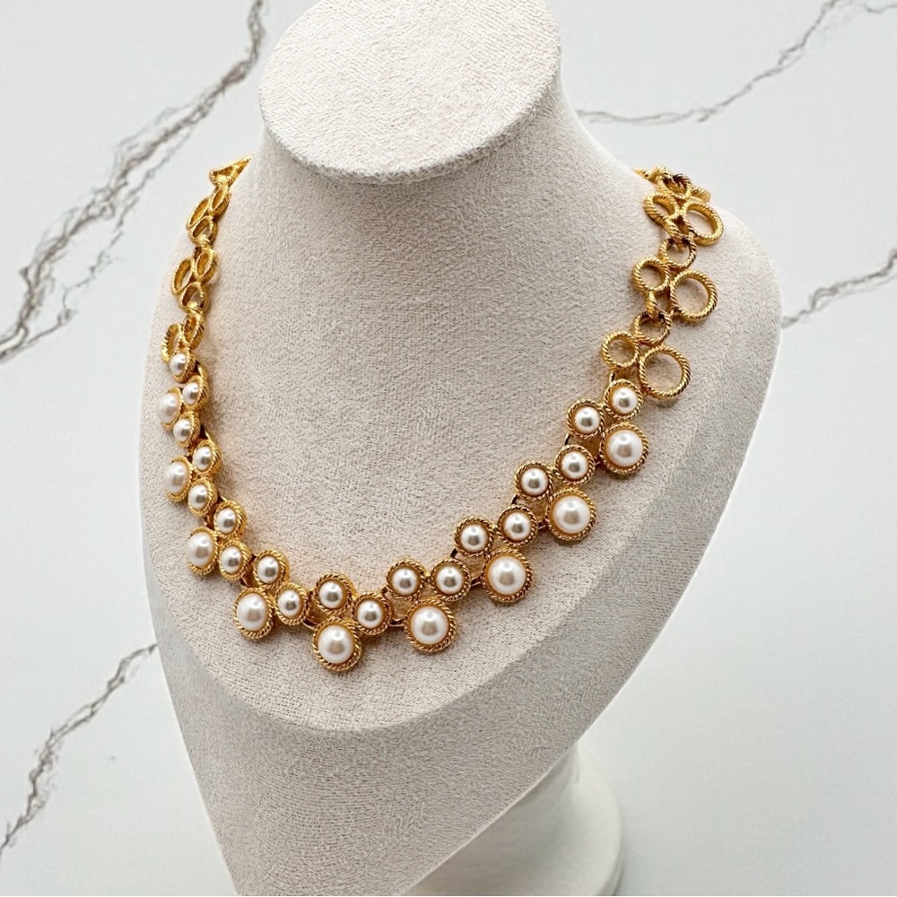 Elegant Vintage Napier Gold Tone and Faux Pearl Necklace